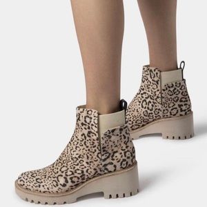 Dolce Vita Cheetah Print Bootie / Size 8.5